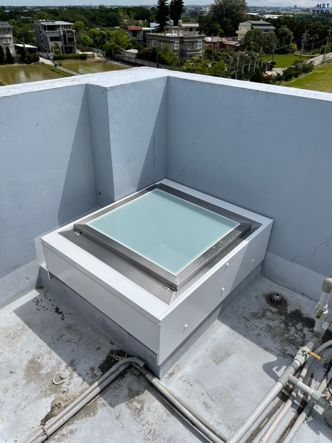 Giếng trời bị hắt mưa