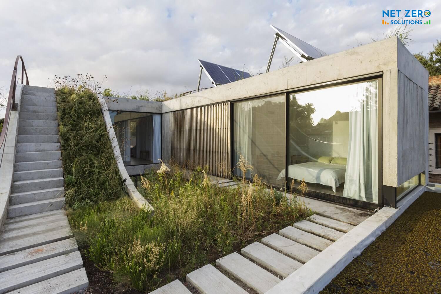 cầu thang ngoài trời lên sân thượng độc đáo