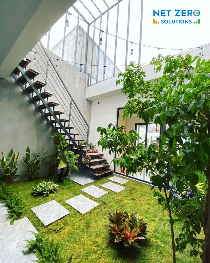 cầu thang ngoài trời lên sân thượng ấn tượng