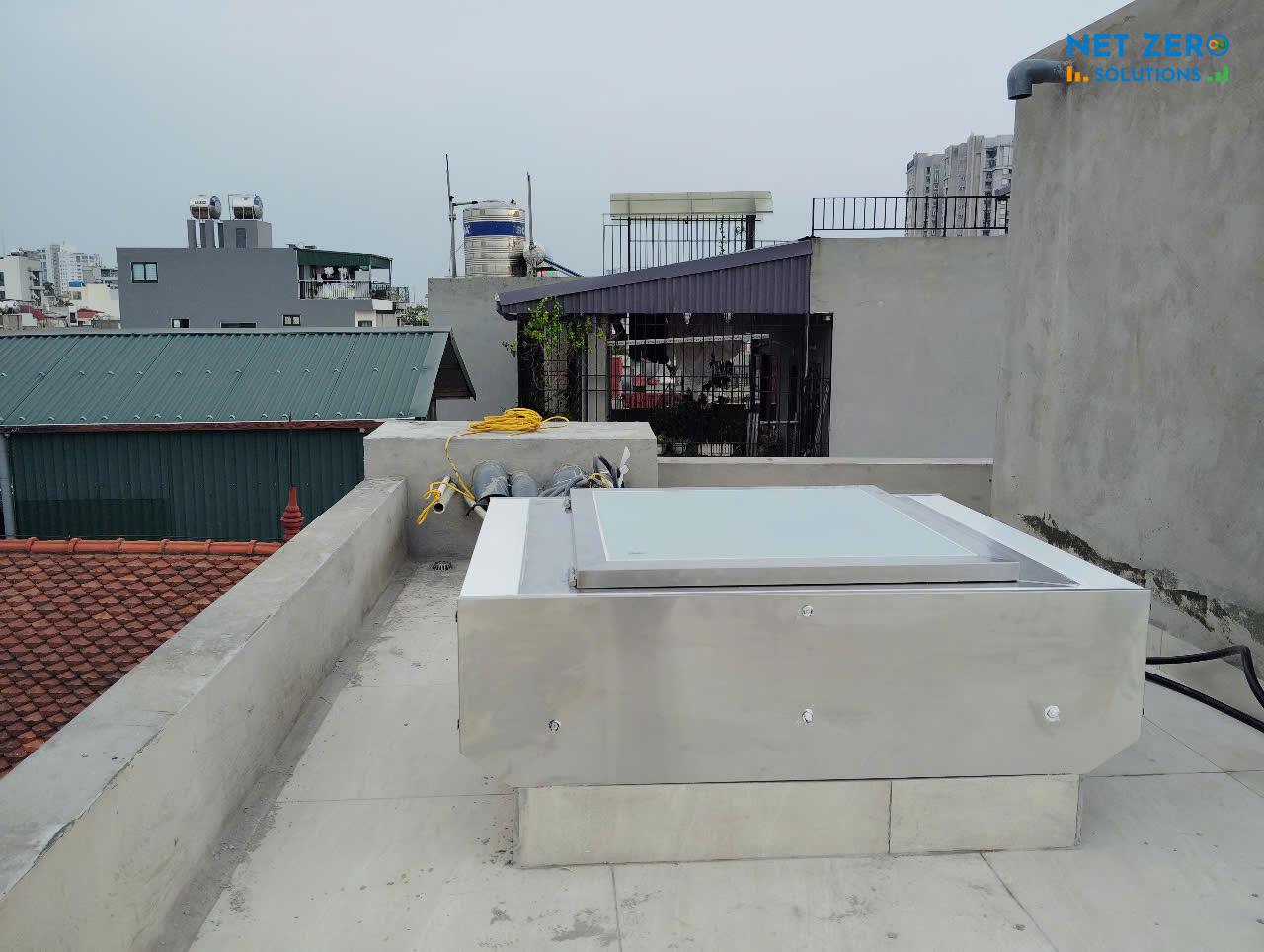 Lắp Giếng trời thông minh kết hợp Nắp thăm mái tại Thịnh Hào, Hà Nội