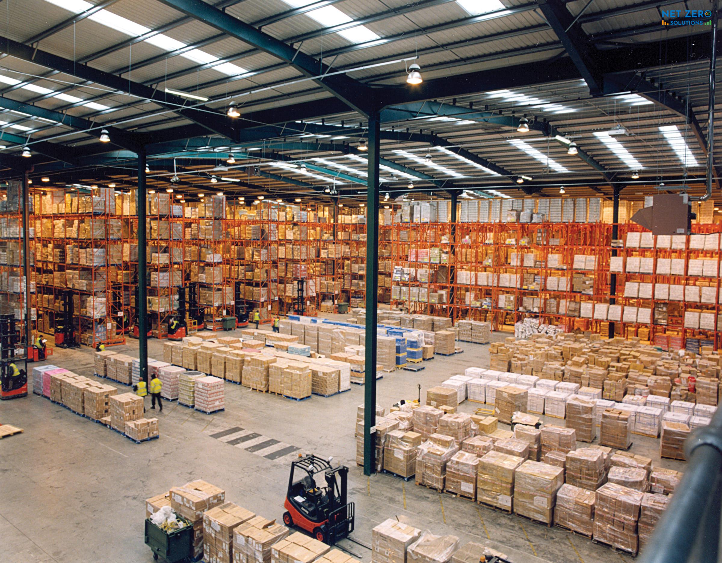 giải pháp hiệu quả năng lượng cho kho hàng