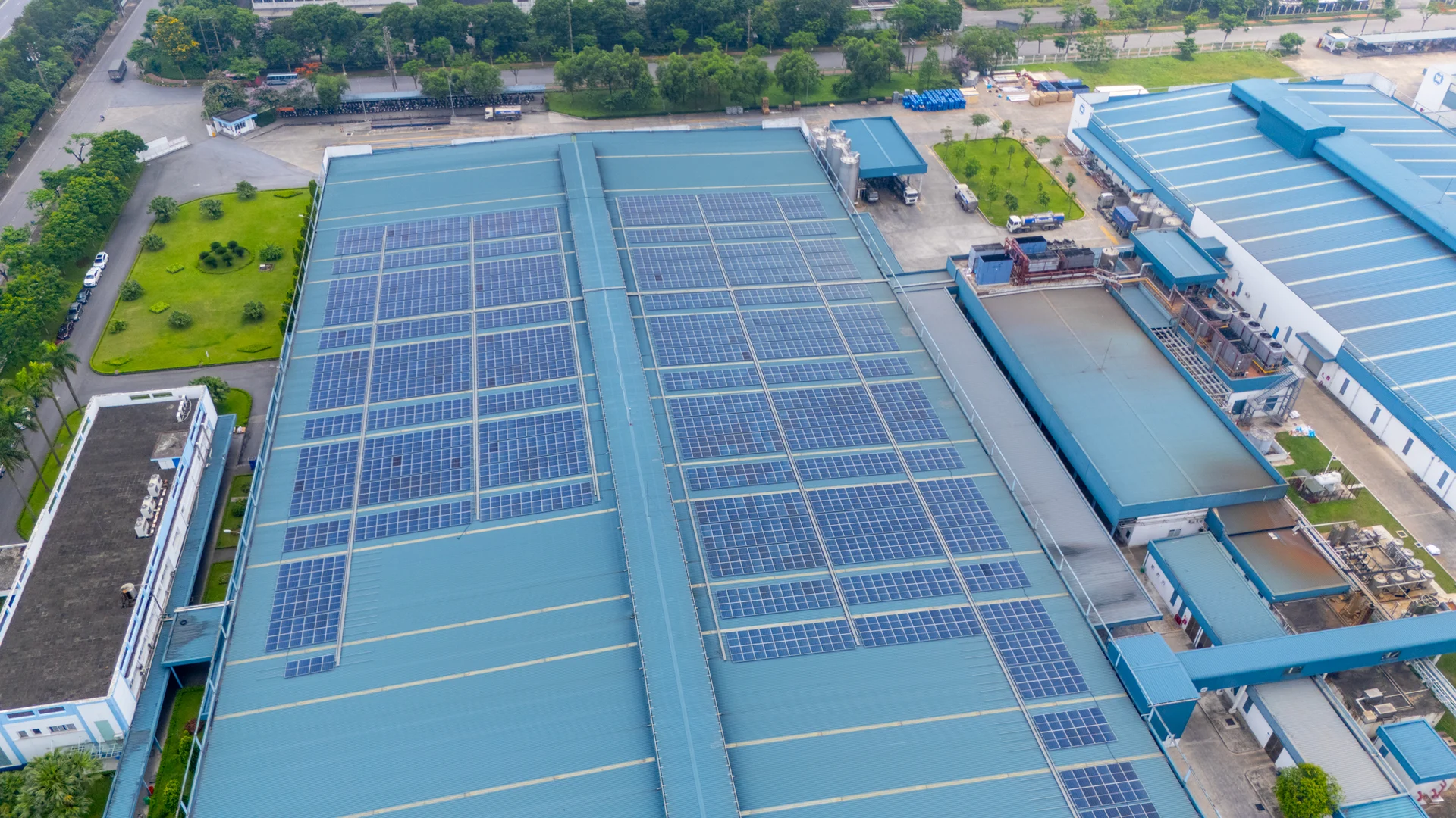 Lắp hệ thống điện năng lượng mặt trời