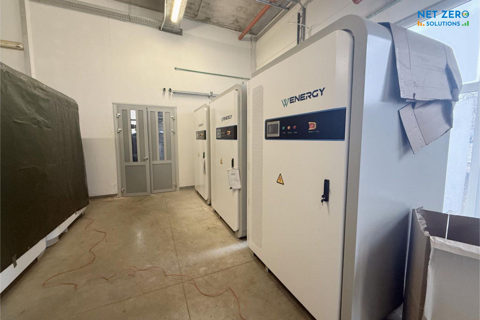 Pin lưu trữ điện mặt trời hãng nào tốt nhất